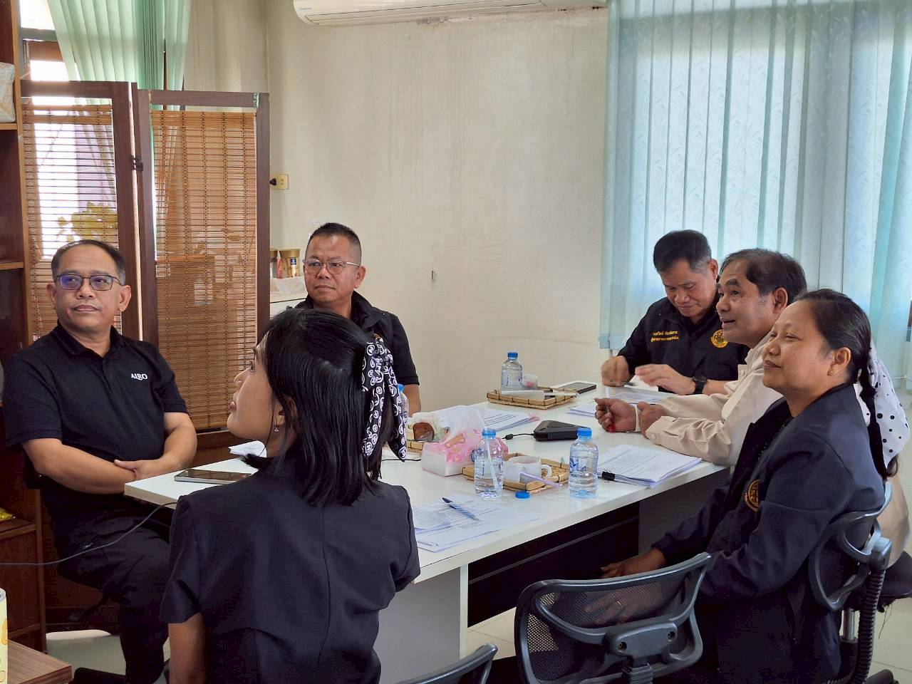 title - ผู้ตรวจราชการ ส.ป.ก. ร่วมประชุมคณะทำงานติดตามเร่งรัดการใช้จ่ายงบประมาณประจำปีงบประมาณ พ.ศ. 2569 ของสำนักงานการปฏิรูปที่ดินเพื่อเกษตรกรรม ครั้งที่ 1/2569 และประชุมตรวจราชการและติดตามความก้าวหน้าผลการดำเนินงานตามแผนการตรวจราชการของผู้ตรวจราชการสำนักงานการปฏิรูปที่ดินเพื่อเกษตรกรรม ประจำปีงบประมาณ พ.ศ. 2569 รอบที่ 1 เขตตรวจราชการที่ 11 จังหวัดสกลนคร